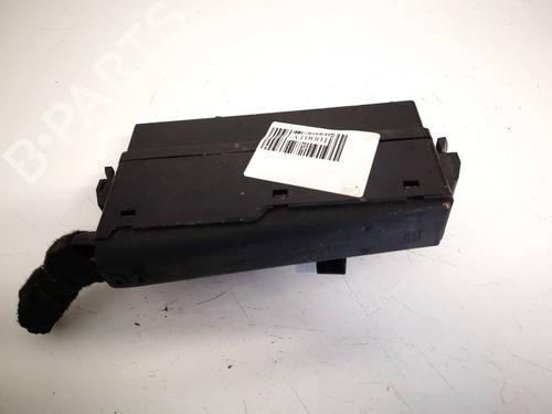 Fuse box OPEL SIGNUM Hatchback (Z03) 2.2 DTI (F48) | BP32590224E1