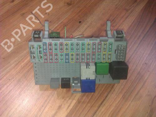 Used Fuse box Fuse box OPEL ASTRA F Hatchback (T92) 1.6 Si (F08, M08, F68, M68) (101 hp) 33503964 33503964