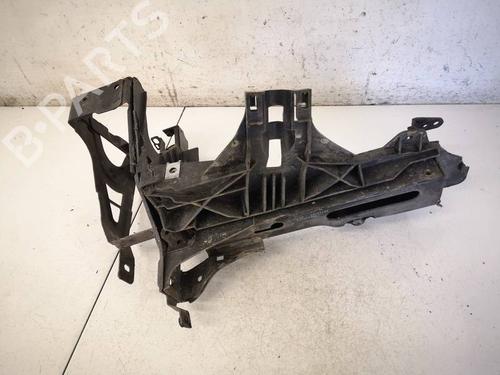 Used Left headlight support Left headlight support BMW 5 (F10) 520 d (184 hp) 39574384 39574384