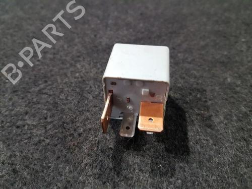 Used Electronic sensor Electronic sensor VW POLO IV (9N_, 9A_) 1.2 12V (64 hp) 33483528 33483528