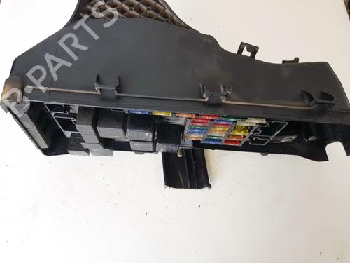 Used Fuse box Fuse box VOLVO S60 I (384) D5 (163 hp) 33097502 33097502