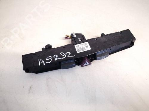 Used Warning switch Warning switch OPEL ASTRA H (A04) 1.9 CDTI (L48) (120 hp) 35251795 35251795