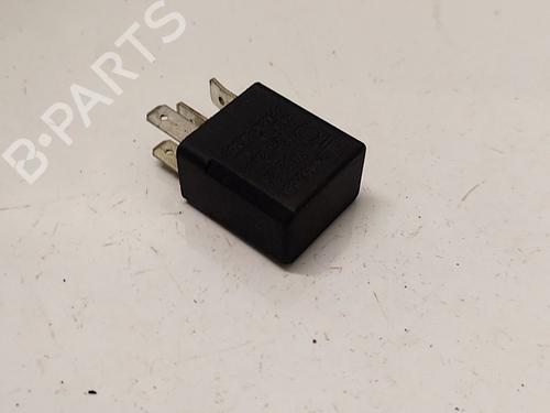 Used Electronic sensor Electronic sensor OPEL ZAFIRA A MPV (T98) 2.0 DI 16V (F75) (82 hp) 39420665 39420665