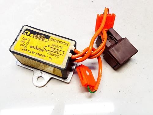 Used Electronic module Electronic module PEUGEOT 306 Hatchback (7A, 7C, N3, N5) 1.8 (101 hp) 33106499 33106499