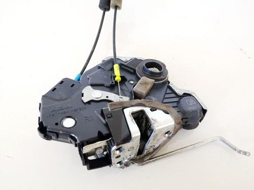 Used Front right lock Front right lock LEXUS IS II (_E2_) 220d (ALE20) (177 hp) 35617323 35617323