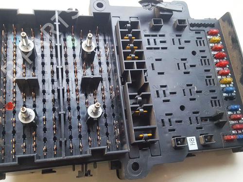 Used Fuse box Fuse box CHRYSLER VOYAGER / GRAND VOYAGER III (GS_, NS_) 2.4 i (151 hp) 33519247 33519247