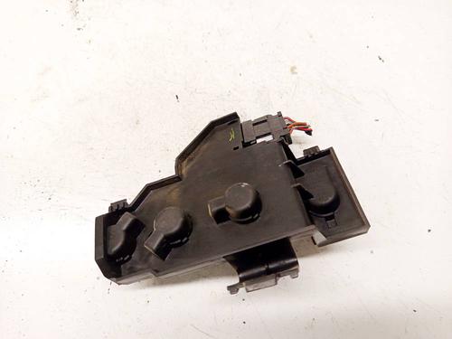 lamp-holder-audi-a4-b5-8d2-1994-1995-1996-1997-1998-1999-2000-2001-34852263 main image