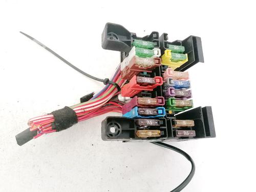 Used Fuse box Fuse box MERCEDES-BENZ CLS (C219) CLS 500 (219.375) (306 hp) 32912007 32912007