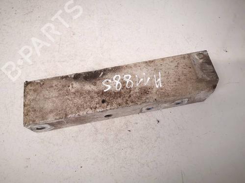Used Front bumper bracket Front bumper bracket BMW 5 (F10) 520 d (184 hp) 40052561 40052561