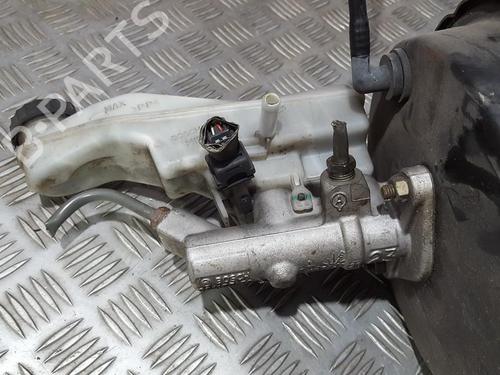 Used Brake master cylinder Brake master cylinder TOYOTA COROLLA Verso (ZER_, ZZE12_, R1_) 2.0 D-4D (CUR10_, CUR10R) (116 hp) 35697970 35697970