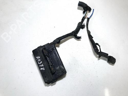 Used Fuse box Fuse box TOYOTA AVENSIS (_T25_) 2.0 D-4D (ADT250_, ADT250R) (126 hp) 33506110 33506110