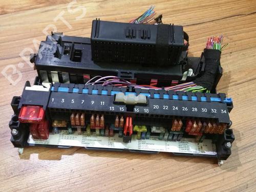 Used Fuse box Fuse box BMW 3 (E46) 316 i (115 hp) 33480128 33480128