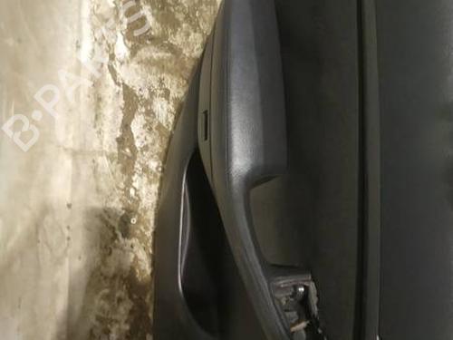 Guarnecido trasero izquierdo Guarnecido trasero izquierdo TOYOTA AVENSIS (_T25_) 2.0 D-4D (CDT250_, CDT250R) (116 hp) 37433826 37433826