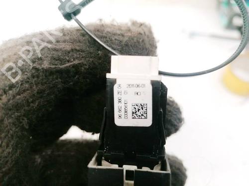 Warning switch PEUGEOT 508 I (8D_) 2.0 HDi | BP35385440I22 - Image 3