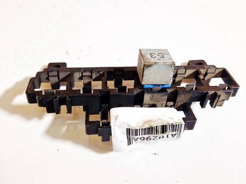 sikringsdose-audi-a4-b6-8e2-2000-2001-2002-2003-2004-2005-32575455 main image