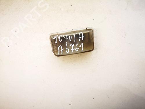 licence-plate-light-toyota-previa-ii-_r3_-2000-2001-2002-2003-2004-2005-2006-35512354 main image