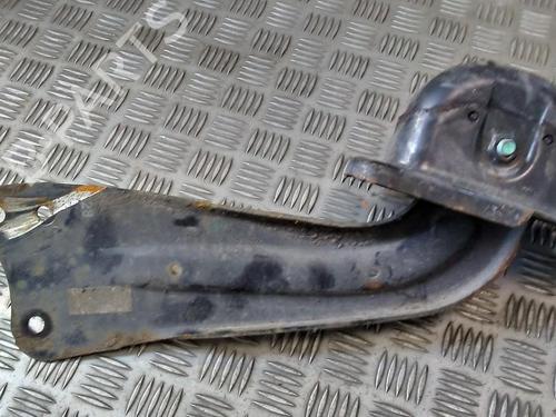 Used Left rear suspension arm Left rear suspension arm AUDI A3 (8P1) 1.6 (102 hp) 35681534 35681534