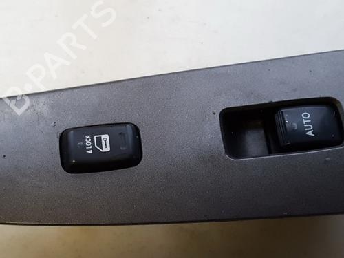 switch-lexus-is-ii-_e2_-2005-2006-2007-2008-2009-2010-2011-2012-2013-33514794 main image