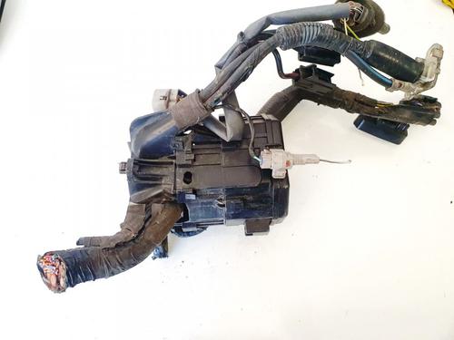 Used Fuse box Fuse box TOYOTA RAV 4 II (_A2_) 2.0 D 4WD (CLA20_, CLA21_, CLA20R, CLA21R) (116 hp) 32907547 32907547