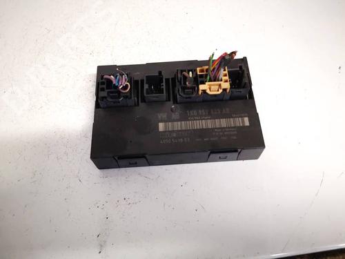 Used Electronic module Electronic module VW CADDY III Box Body/MPV (2KA, 2KH, 2CA, 2CH) 1.9 TDI (105 hp) 34883701 34883701