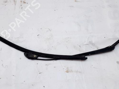 front-windshield-wiper-arm-audi-a6-c5-4b2-4b4-1997-1998-1999-2000-2001-2002-2003-2004-2005-33518208 main image