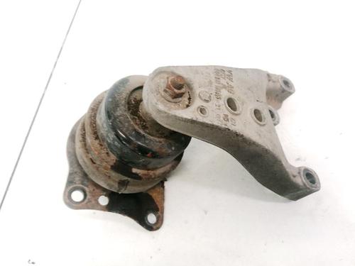 Used Engine mount Engine mount VW POLO IV (9N_, 9A_) 1.4 TDI (75 hp) 32910529 32910529