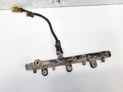 Used Injection rail Injection rail 35227844 35227844