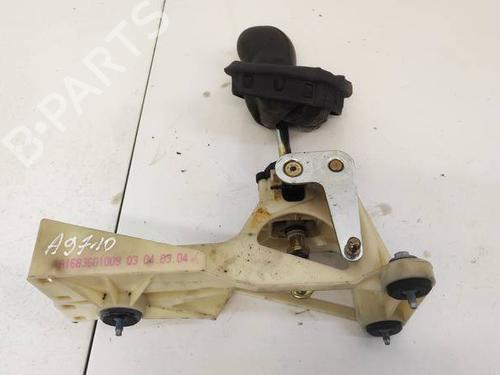 Used Gear lever Gear lever MERCEDES-BENZ A-CLASS (W168) A 170 CDI (168.008) (90 hp) 35199136 35199136