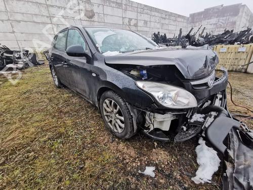 Used Parts HYUNDAI i30 Estate (FD) 1.6 CRDi (116 hp) 4442464