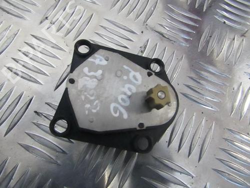 Used Electronic module Electronic module PEUGEOT 406 (8B) 2.1 TD 12V (109 hp) 33490930 33490930