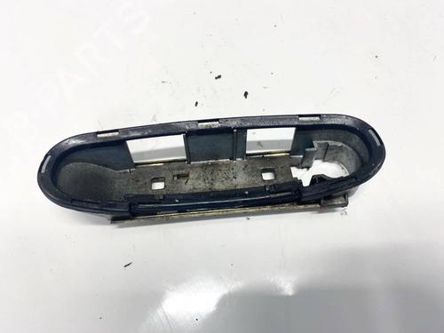 rear-left-exterior-door-handle-audi-a4-b5-8d2-1994-1995-1996-1997-1998-1999-2000-2001-35057680 main image