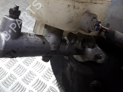 Used Brake master cylinder Brake master cylinder TOYOTA RAV 4 II (_A2_) 2.0 (ACA26) (150 hp) 35696215 35696215