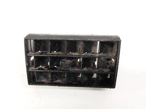 Used Air vent Air vent VW TRANSPORTER T4 Van (70A, 70H, 7DA, 7DH) 2.4 D (78 hp) 32941750 32941750