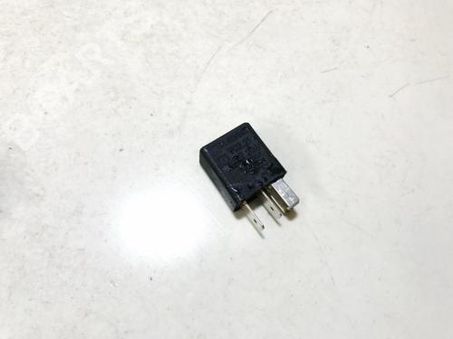 Used Electronic sensor Electronic sensor OPEL ZAFIRA A MPV (T98) 2.0 DTI 16V (F75) (101 hp) 33075678 33075678