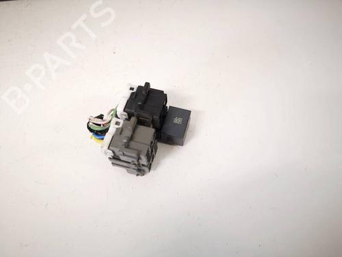 Used Other TOYOTA COROLLA Saloon (_E12_) 1.4 D-4D (NDE120_, NDE120R) (90 hp) 32941217