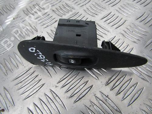 Used Switch Switch HYUNDAI SONATA III (Y-3) 2.0 i (95 hp) 33492327 33492327