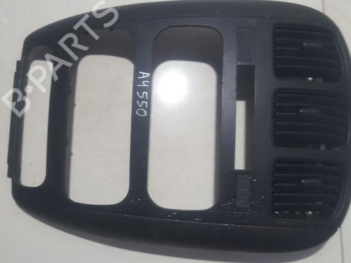 Used Air vent Air vent DODGE GRAND CARAVAN Mini Cargo Van 3.3 (171 hp) 33511112 33511112