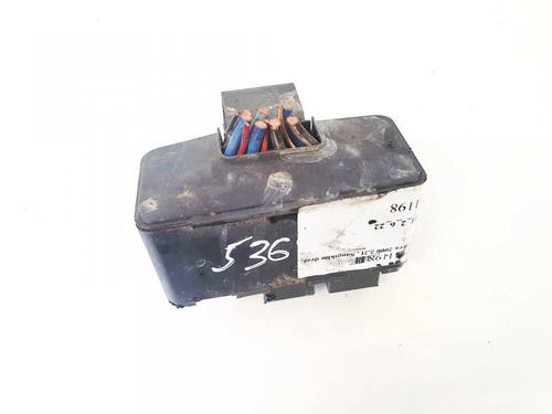 Used Fuse box Fuse box OPEL FRONTERA B (U99) 2.2 DTI (6B_ZC, 6B_VF, 6B_66, 6B_76) (116 hp) 33099460 33099460