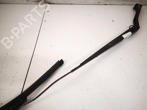 Used Front windshield wiper arm KIA SORENTO I (JC) 2.5 CRDi 4WD (140 hp) 32623638