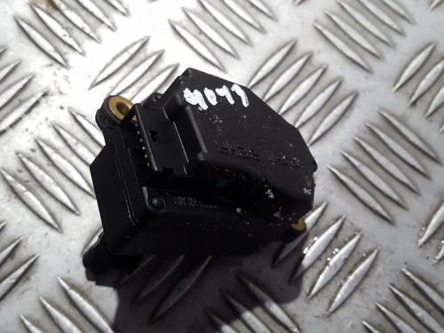 Used Electronic module Electronic module VOLVO V70 II (285) D5 (163 hp) 33500734 33500734