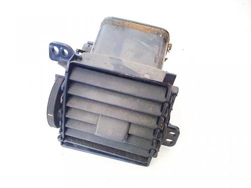 air-vent-toyota-auris-_e15_-2006-2007-2008-2009-2010-2011-2012-2013-32912327 main image