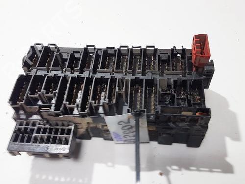 Used Fuse box Fuse box VW GOLF III (1H1) 1.9 TDI (90 hp) 33529569 33529569