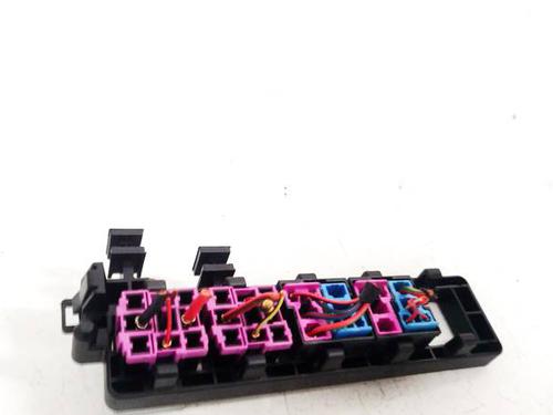 Fuse box VW PASSAT B6 (3C2) 2.0 TDI | BP39484100E1 - Image 2