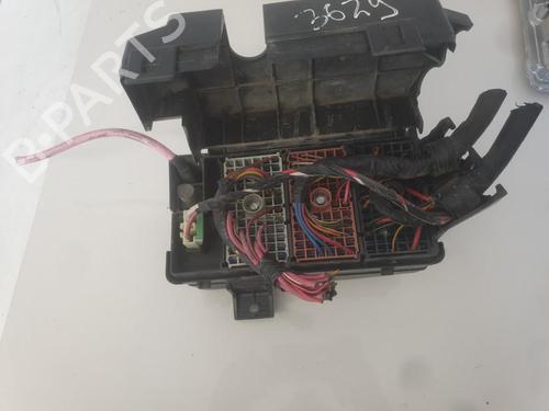Fuse box HYUNDAI TRAJET (FO) 2.0 CRDi | BP33494761E1 - Image 3