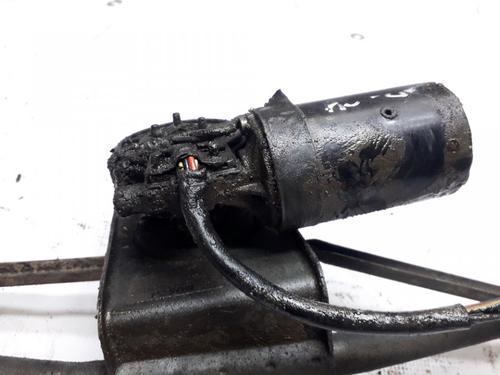 Used Front wiper motor Front wiper motor MERCEDES-BENZ SPRINTER 2-t Van (B901, B902) 210 D (901.461, 901.462, 902.461, 902.462) (102 hp) 35873826 35873826