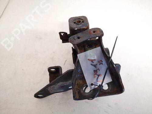 Used Engine mount Engine mount TOYOTA COROLLA (_E12_) 2.0 D-4D (CDE120R, CDE120L_) (110 hp) 32935168 32935168