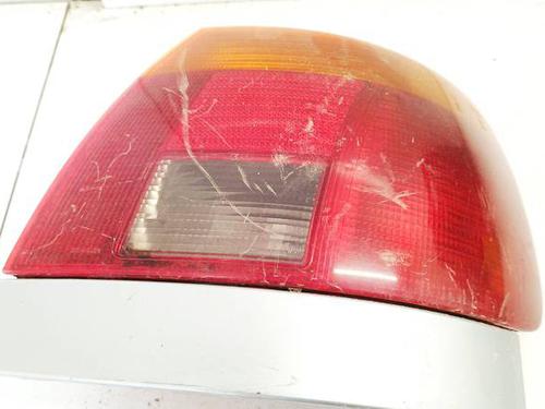 Høyre baklys Høyre baklys AUDI A4 B5 (8D2) 1.9 TDI (90 hp) 34758354 34758354
