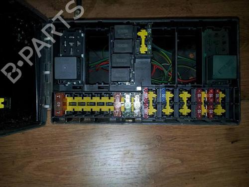 Used Fuse box Fuse box FORD FOCUS I (DAW, DBW) 1.4 16V (75 hp) 33512031 33512031