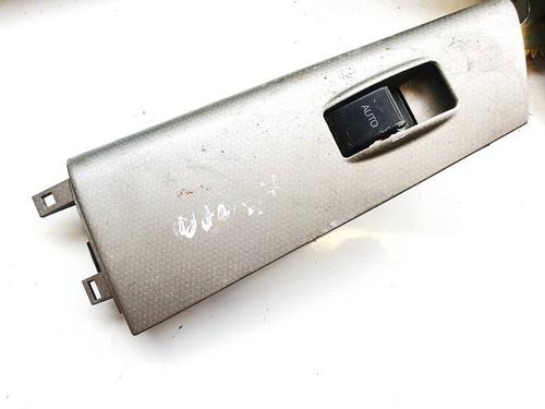 Used Switch Switch TOYOTA COROLLA Saloon (_E12_) 1.4 VVT-i (ZZE120_, ZZE120R) (97 hp) 32951232 32951232