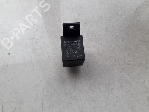 other-audi-a6-c5-4b2-4b4-1997-1998-1999-2000-2001-2002-2003-2004-2005-33518640 main image